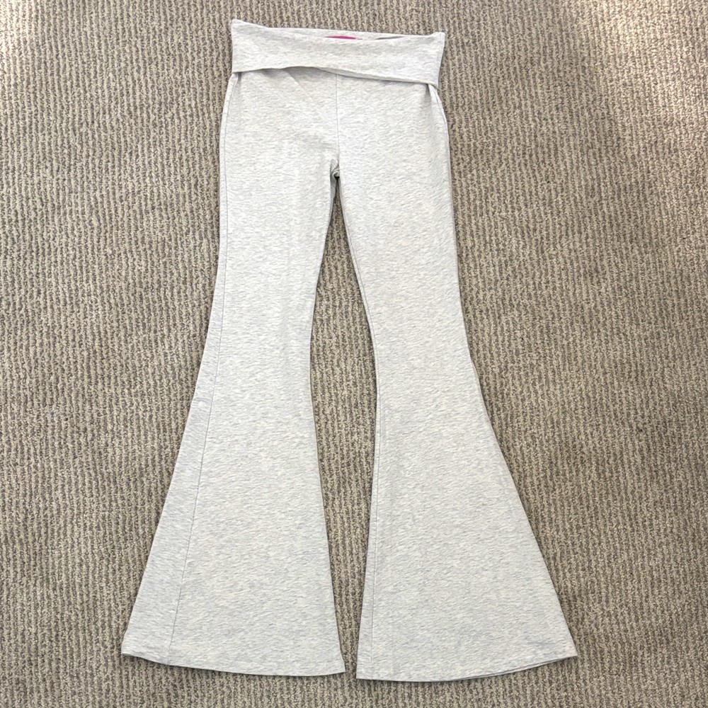 Edikted women/girl Flared Light Gray Leggings